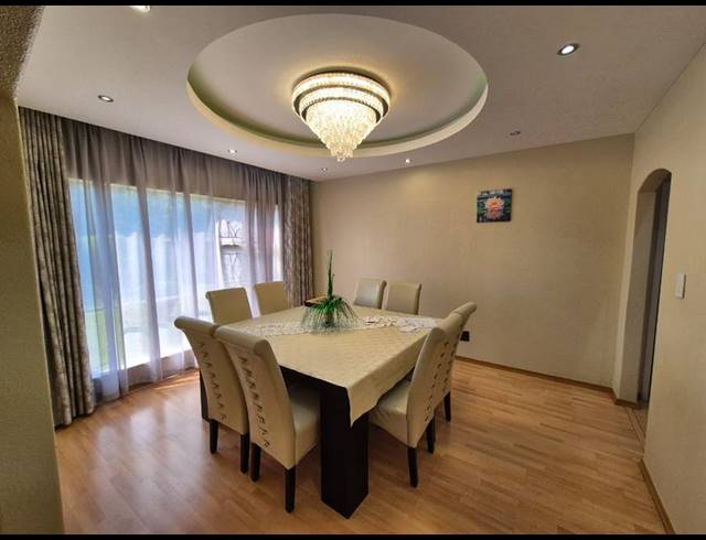 4 BEDROOM HOUSE FOR SALE IN BRACKENHURST